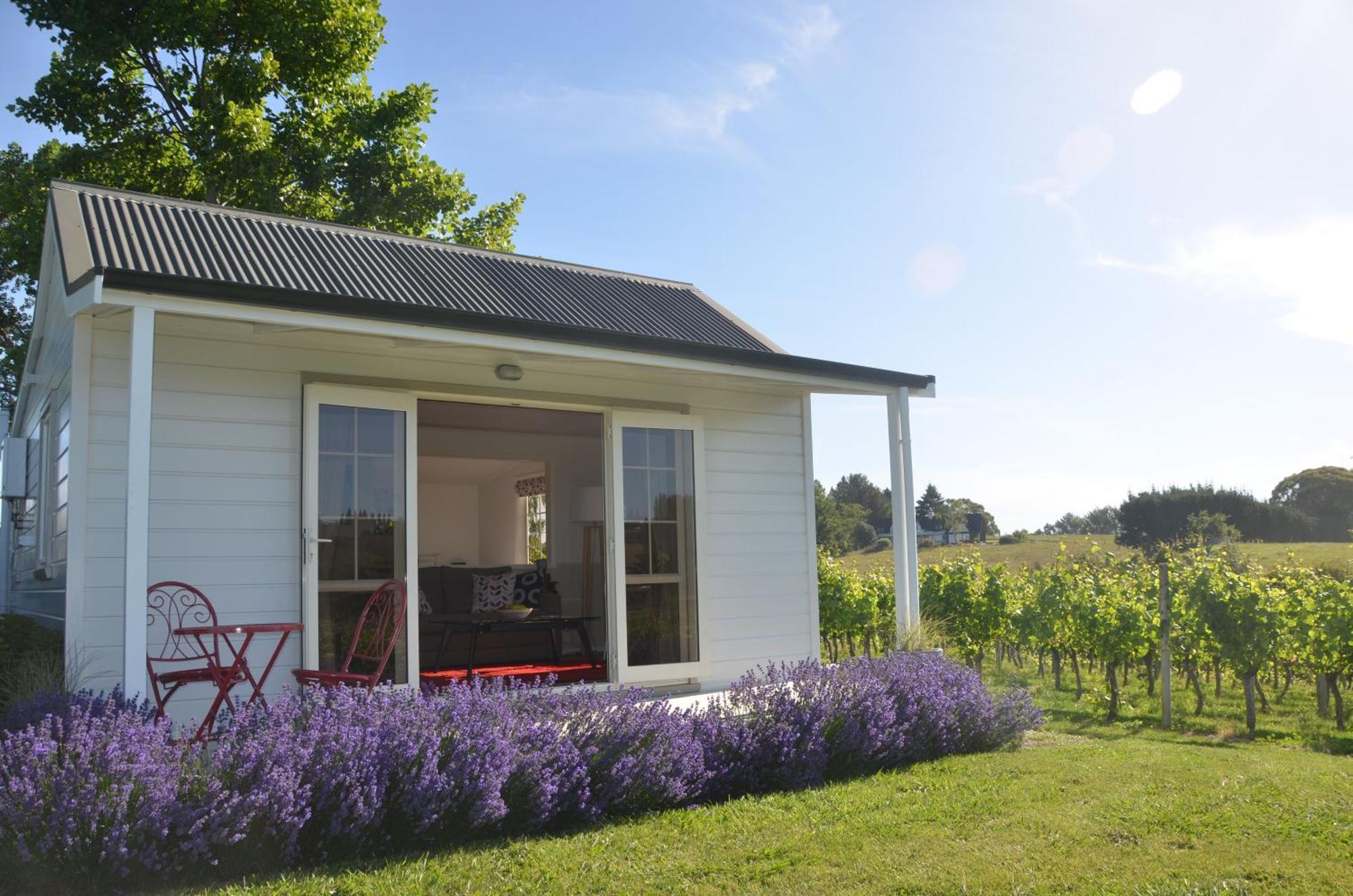 Kina Beach Cottages Tasman Exterior photo